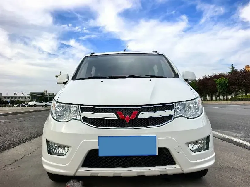 2016 WuLing HongGuang 1.5L 112HP L4 5MT,autocango,china used car exporter,china ev exporter,chinese used car exporter,chinese used ev exporter