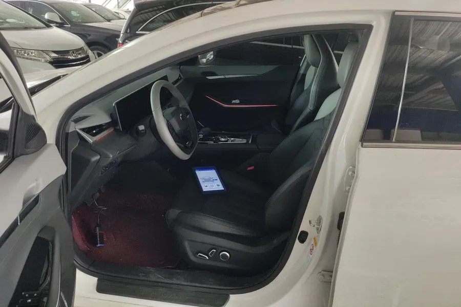 2023 ChangAn Raeton Plus 1.5T 188HP L4 7DCT,autocango,china used car exporter,china ev exporter,chinese used car exporter,chinese used ev exporter