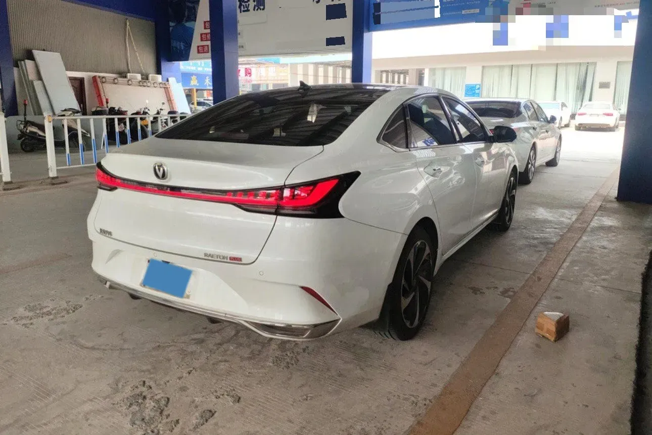 2023 ChangAn Raeton Plus 1.5T 188HP L4 7DCT,autocango,china used car exporter,china ev exporter,chinese used car exporter,chinese used ev exporter