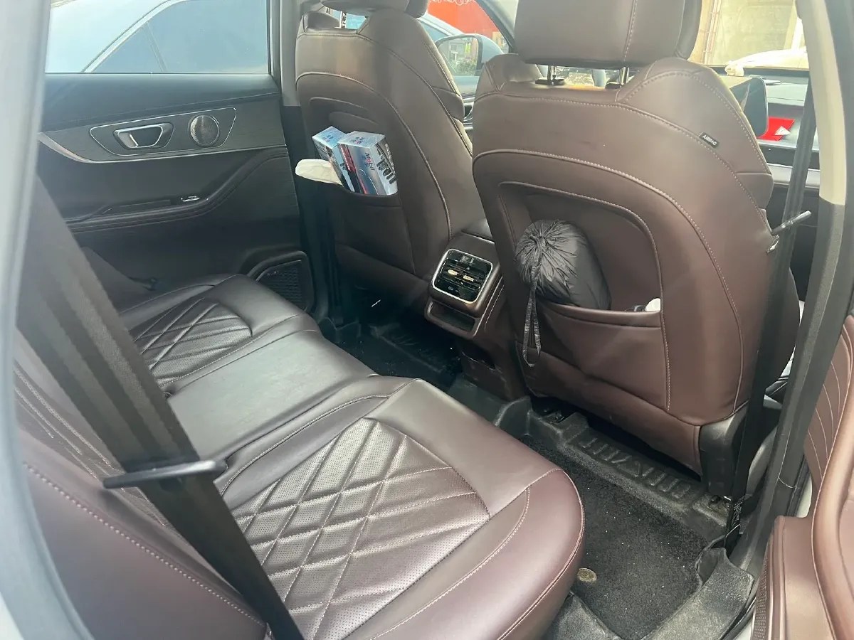 2022 Chery Tiggo 8 PRO 2.0T 254HP L4 7DCT,autocango,china used car exporter,china ev exporter,chinese used car exporter,chinese used ev exporter