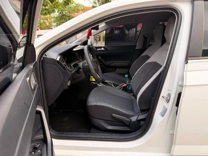 2025 Ruichi Auto EC75 BEV 41.85KWH,autocango,china used car exporter,china ev exporter,chinese used car exporter,chinese used ev exporter