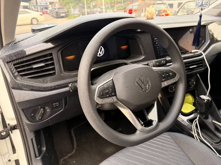 2025 Ruichi Auto EC75 BEV 41.85KWH,autocango,china used car exporter,china ev exporter,chinese used car exporter,chinese used ev exporter