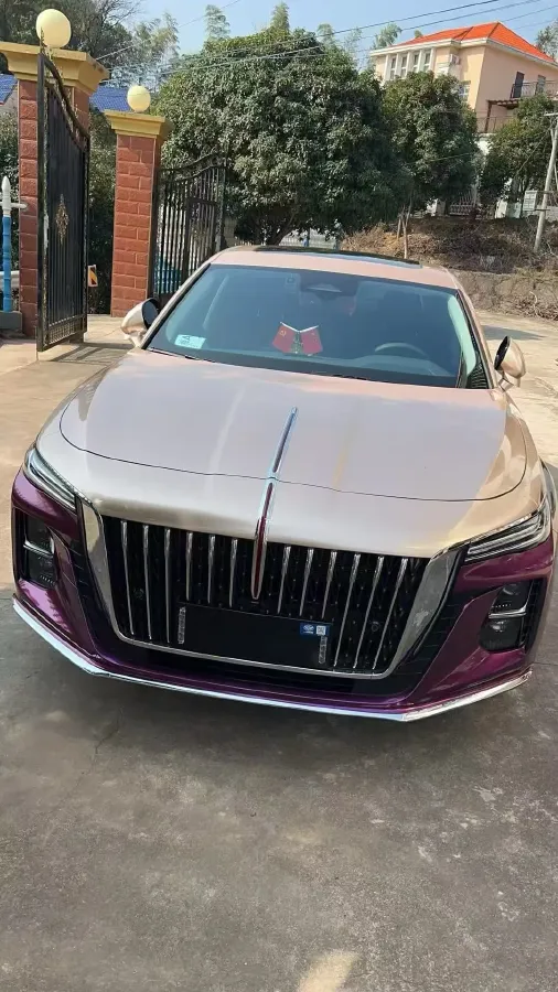 2023 HongQi H5 2.0T 224HP L4 8AT,autocango,china used car exporter,china ev exporter,chinese used car exporter,chinese used ev exporter