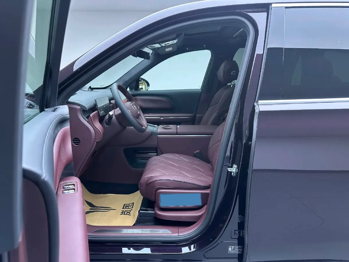 2026 Voyah 9L 1.5T 150HP L4 PHEV,autocango,china used car exporter,china ev exporter,chinese used car exporter,chinese used ev exporter