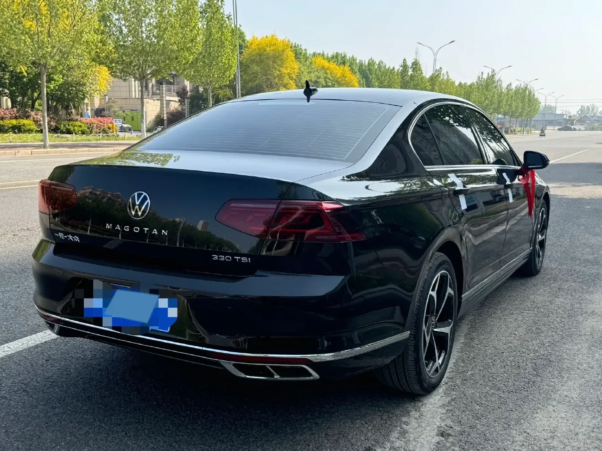 2023 Volkswagen Magotan 2.0T 186HP L4 7DCT,autocango,china used car exporter,china ev exporter,chinese used car exporter,chinese used ev exporter