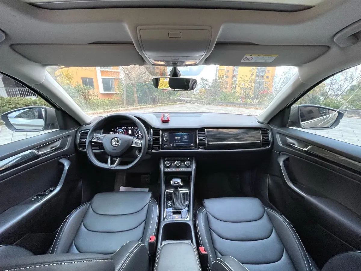 2020 Skoda Kodiak 2.0T 186HP L4 7DCT,autocango,china used car exporter,china ev exporter,chinese used car exporter,chinese used ev exporter