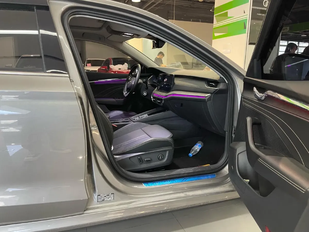 2022 Skoda Octavia 1.4T 150HP L4 7DCT,autocango,china used car exporter,china ev exporter,chinese used car exporter,chinese used ev exporter