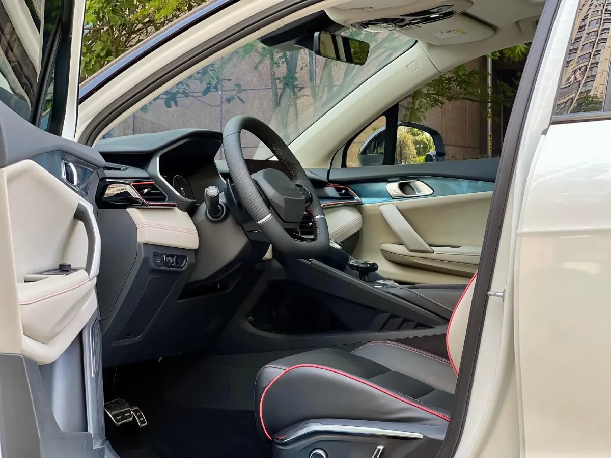 2020 LYNK&CO 06 1.5T 177HP L3 7DCT,autocango,china used car exporter,china ev exporter,chinese used car exporter,chinese used ev exporter