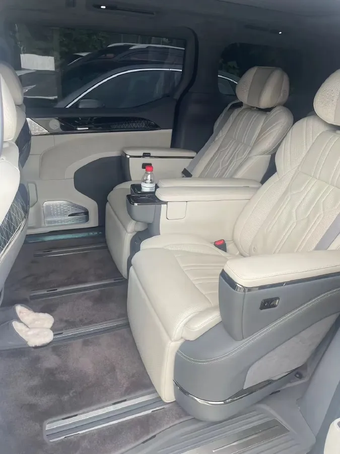 2022 Zeekr 009 BEV 116KWH,autocango,china used car exporter,china ev exporter,chinese used car exporter,chinese used ev exporter