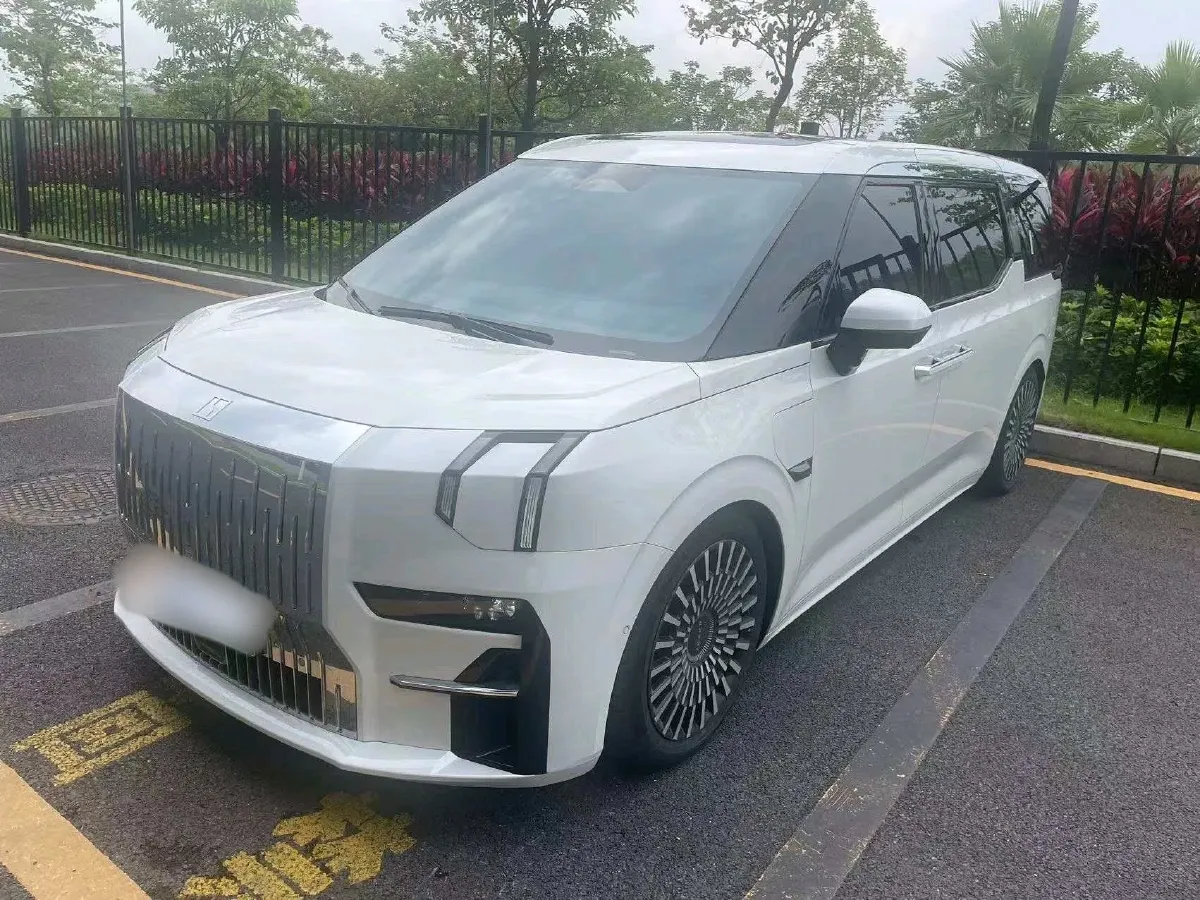 2022 Zeekr 009 BEV 116KWH,autocango,china used car exporter,china ev exporter,chinese used car exporter,chinese used ev exporter