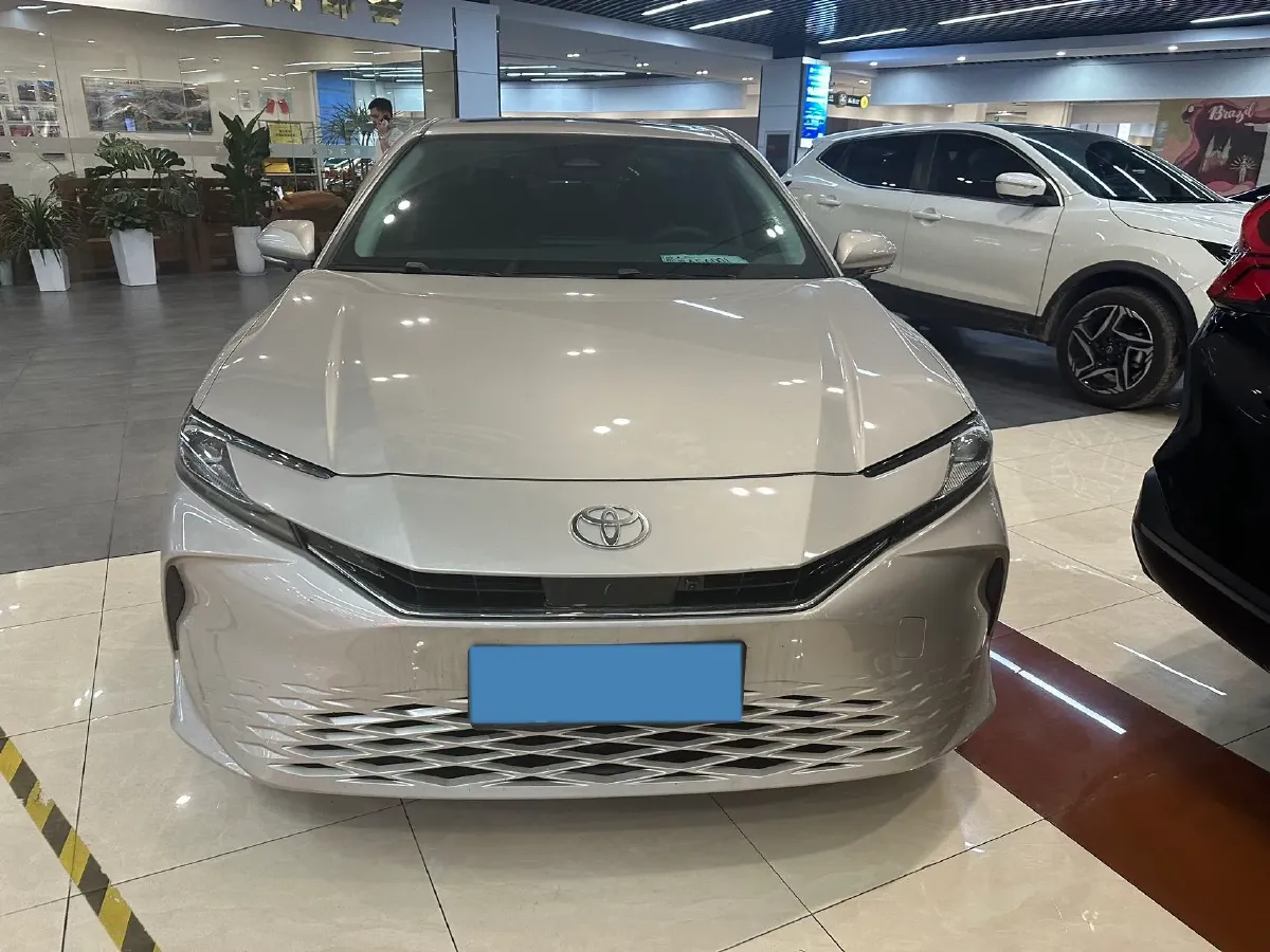 2026 Toyota Camry 2.0L 173HP L4 CVT,autocango,china used car exporter,china ev exporter,chinese used car exporter,chinese used ev exporter