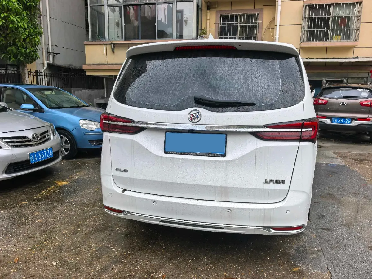 2023 Buick GL8 2.0T 237HP L4 9AT,autocango,china used car exporter,china ev exporter,chinese used car exporter,chinese used ev exporter