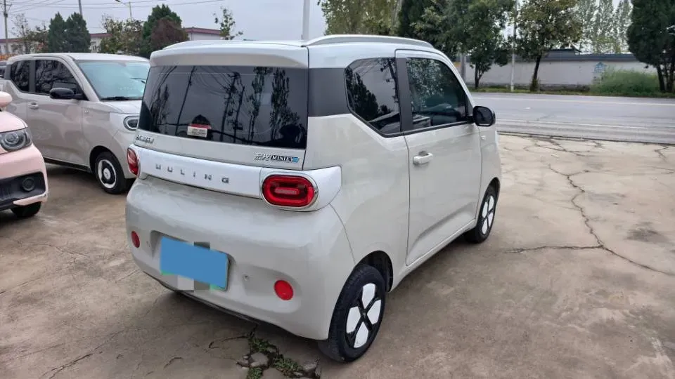 2024 WuLing HongGuang MINI EV BEV 17.3KWH,autocango,china used car exporter,china ev exporter,chinese used car exporter,chinese used ev exporter