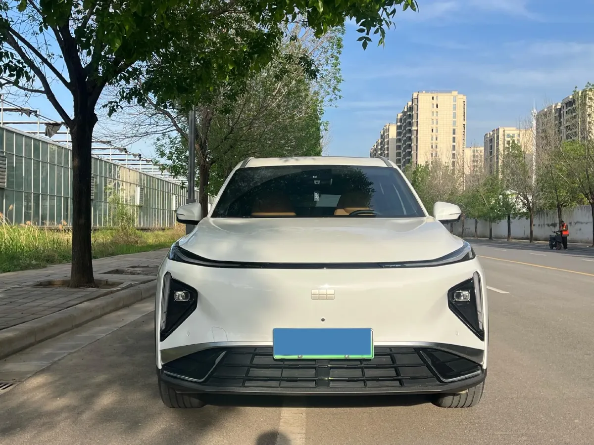 2025 Geely Galaxy L7 1.5L 112HP L4 1DHT PHEV 18.4KWH,autocango,china used car exporter,china ev exporter,chinese used car exporter,chinese used ev exporter