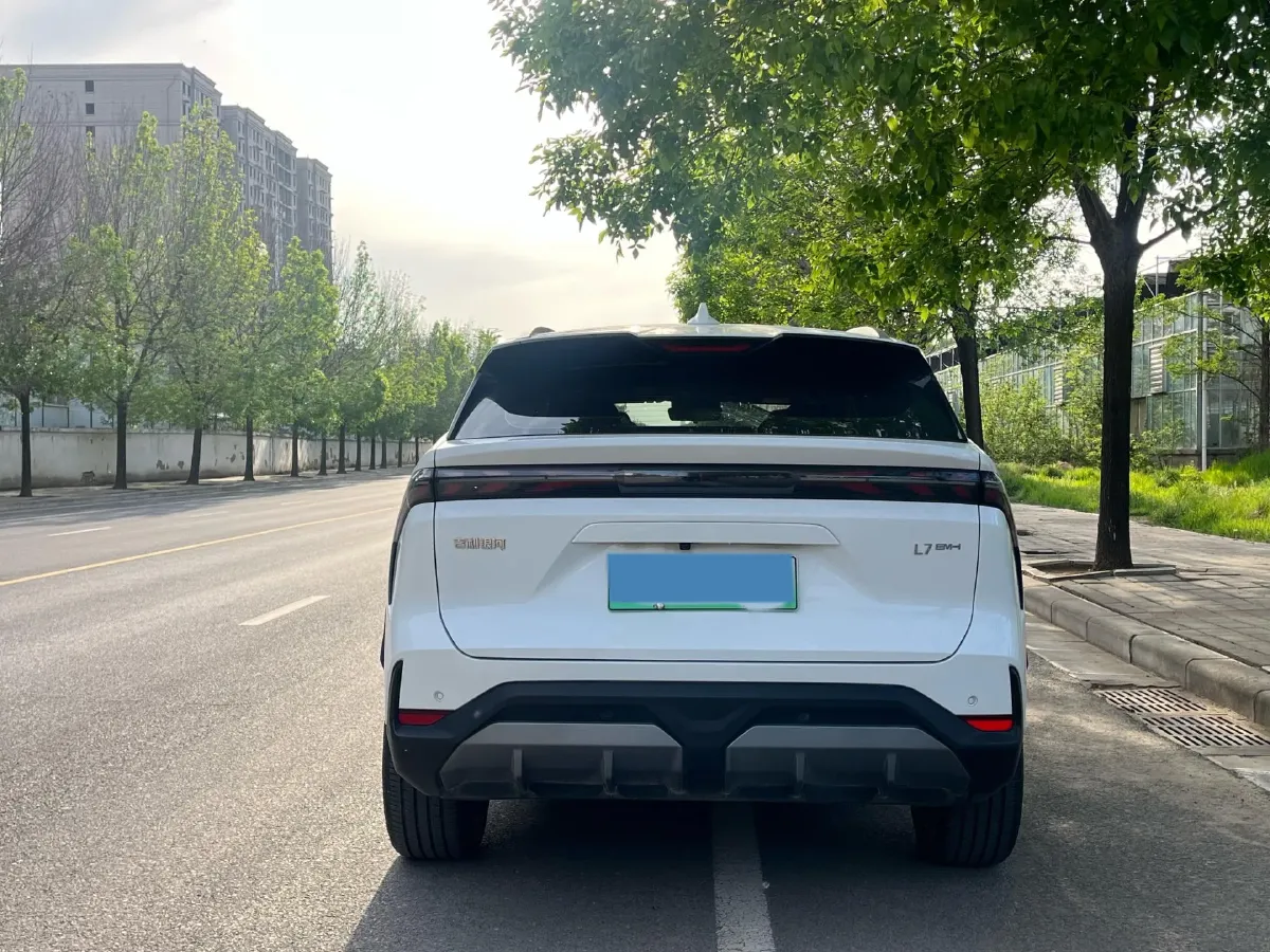 2025 Geely Galaxy L7 1.5L 112HP L4 1DHT PHEV 18.4KWH,autocango,china used car exporter,china ev exporter,chinese used car exporter,chinese used ev exporter