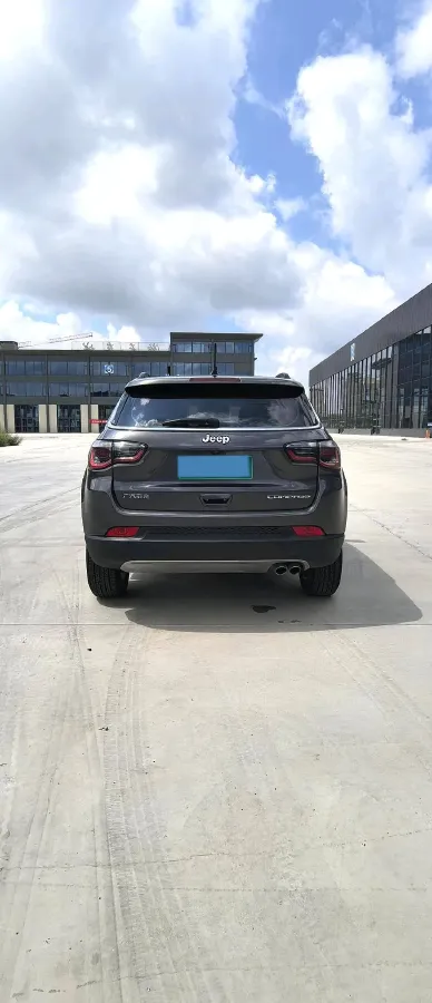 2020 Jeep Compass 1.3T 173HP L4 7DCT,autocango,china used car exporter,china ev exporter,chinese used car exporter,chinese used ev exporter