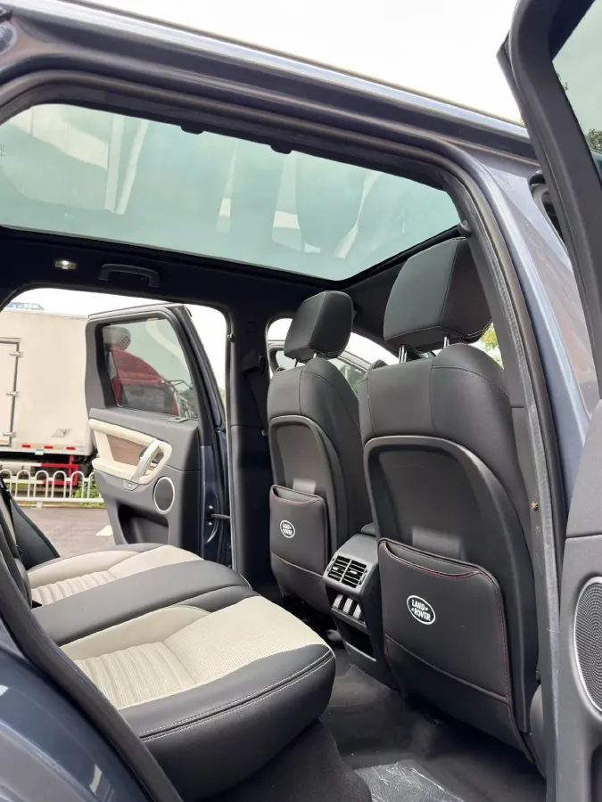 2021 Land Rover Discovery Sport 2.0T 249HP L4 9AT,autocango,china used car exporter,china ev exporter,chinese used car exporter,chinese used ev exporter