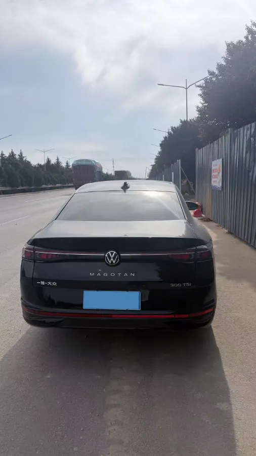 2024 Volkswagen Magotan 1.5T 160HP L4 7DCT,autocango,china used car exporter,china ev exporter,chinese used car exporter,chinese used ev exporter