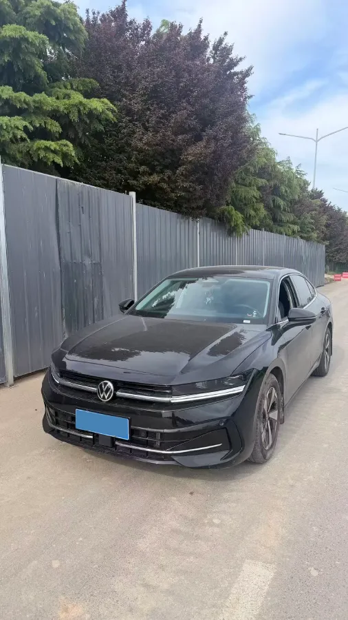 2024 Volkswagen Magotan 1.5T 160HP L4 7DCT,autocango,china used car exporter,china ev exporter,chinese used car exporter,chinese used ev exporter