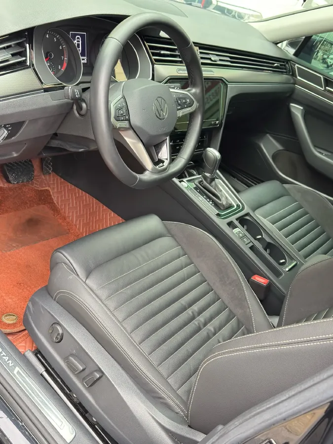 2020 Volkswagen Magotan 2.0T 186HP L4 7DCT,autocango,china used car exporter,china ev exporter,chinese used car exporter,chinese used ev exporter