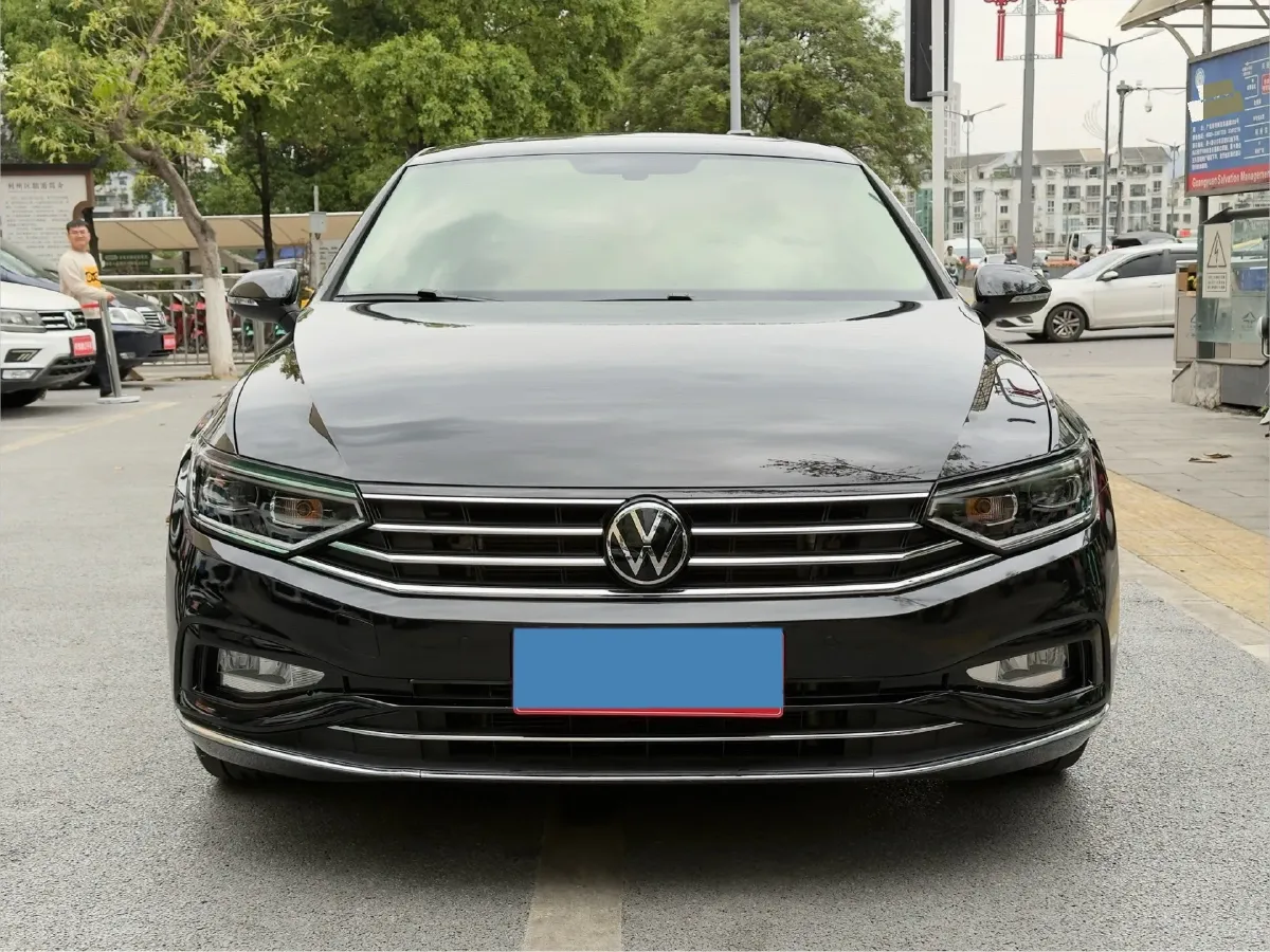 2020 Volkswagen Magotan 2.0T 186HP L4 7DCT,autocango,china used car exporter,china ev exporter,chinese used car exporter,chinese used ev exporter