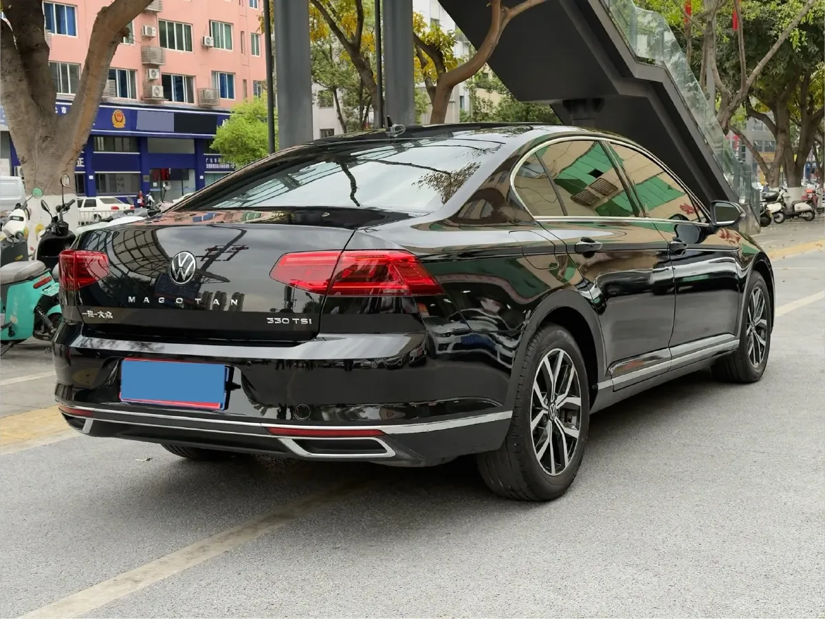 2020 Volkswagen Magotan 2.0T 186HP L4 7DCT,autocango,china used car exporter,china ev exporter,chinese used car exporter,chinese used ev exporter