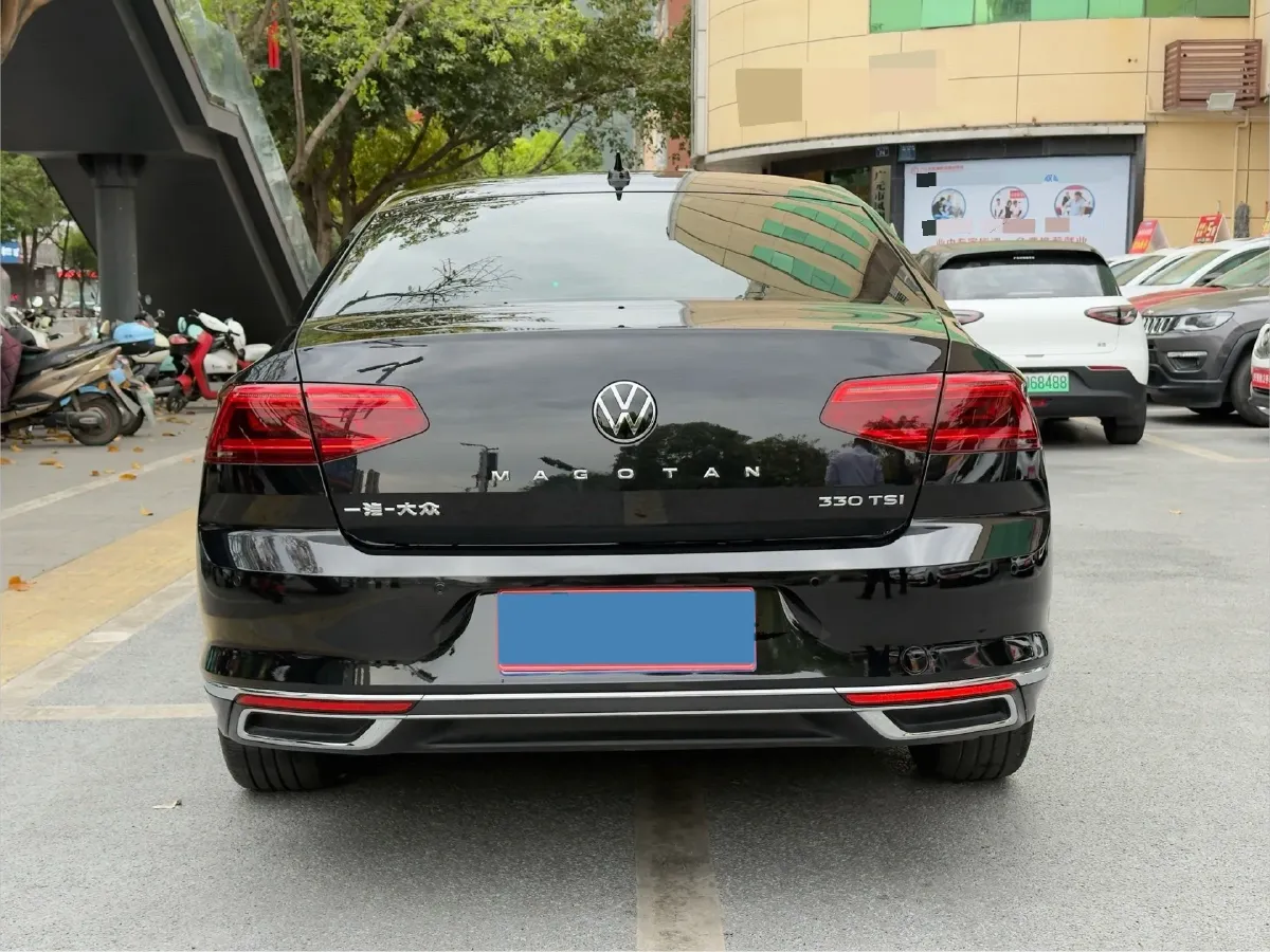 2020 Volkswagen Magotan 2.0T 186HP L4 7DCT,autocango,china used car exporter,china ev exporter,chinese used car exporter,chinese used ev exporter
