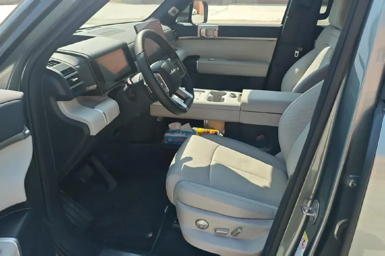 2025 FangChengBao Tai 7 1.5T 156HP L4 E-CVT PHEV,autocango,china used car exporter,china ev exporter,chinese used car exporter,chinese used ev exporter