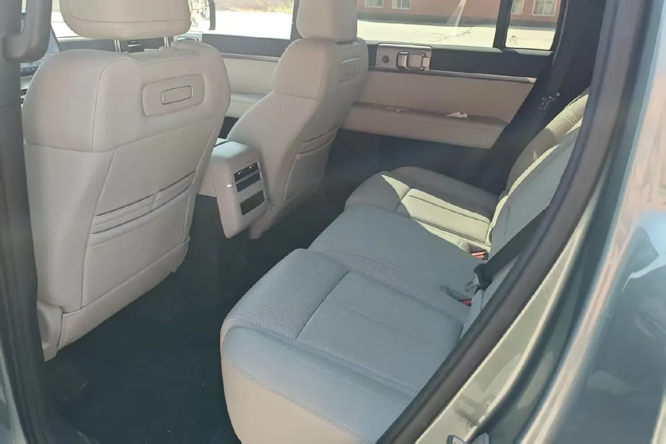 2025 FangChengBao Tai 7 1.5T 156HP L4 E-CVT PHEV,autocango,china used car exporter,china ev exporter,chinese used car exporter,chinese used ev exporter