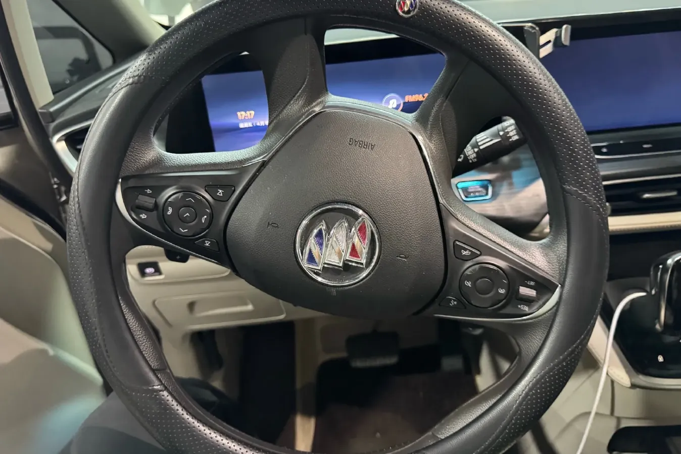 2023 Buick GL8 2.0T 237HP L4 9AT,autocango,china used car exporter,china ev exporter,chinese used car exporter,chinese used ev exporter