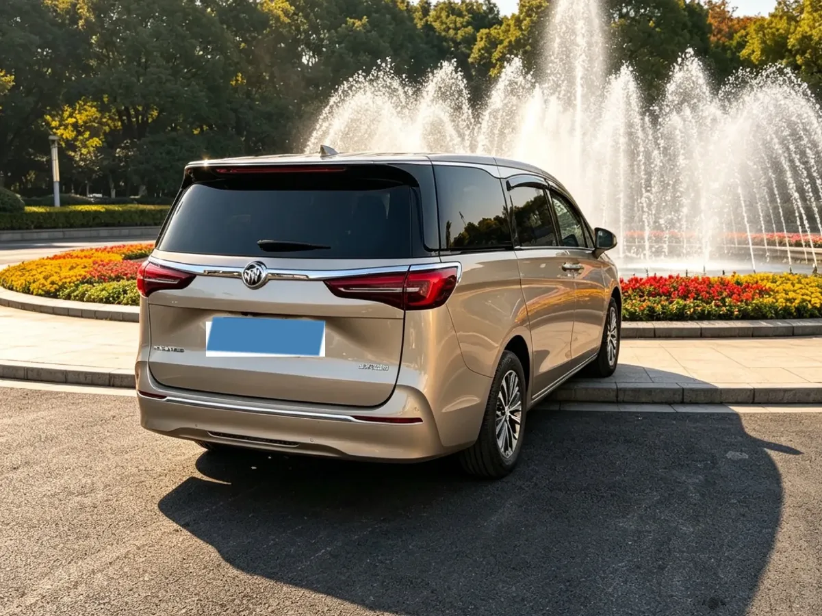 2023 Buick GL8 2.0T 237HP L4 9AT,autocango,china used car exporter,china ev exporter,chinese used car exporter,chinese used ev exporter