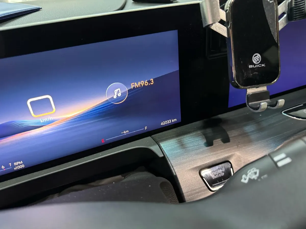 2023 Buick GL8 2.0T 237HP L4 9AT,autocango,china used car exporter,china ev exporter,chinese used car exporter,chinese used ev exporter