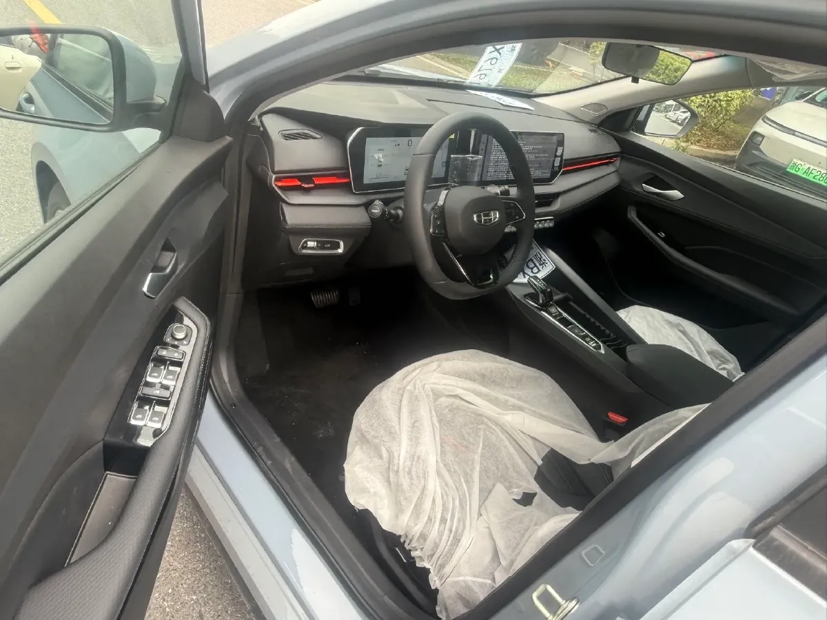 2024 Geely Binray 1.5T 181HP L4 7DCT,autocango,china used car exporter,china ev exporter,chinese used car exporter,chinese used ev exporter