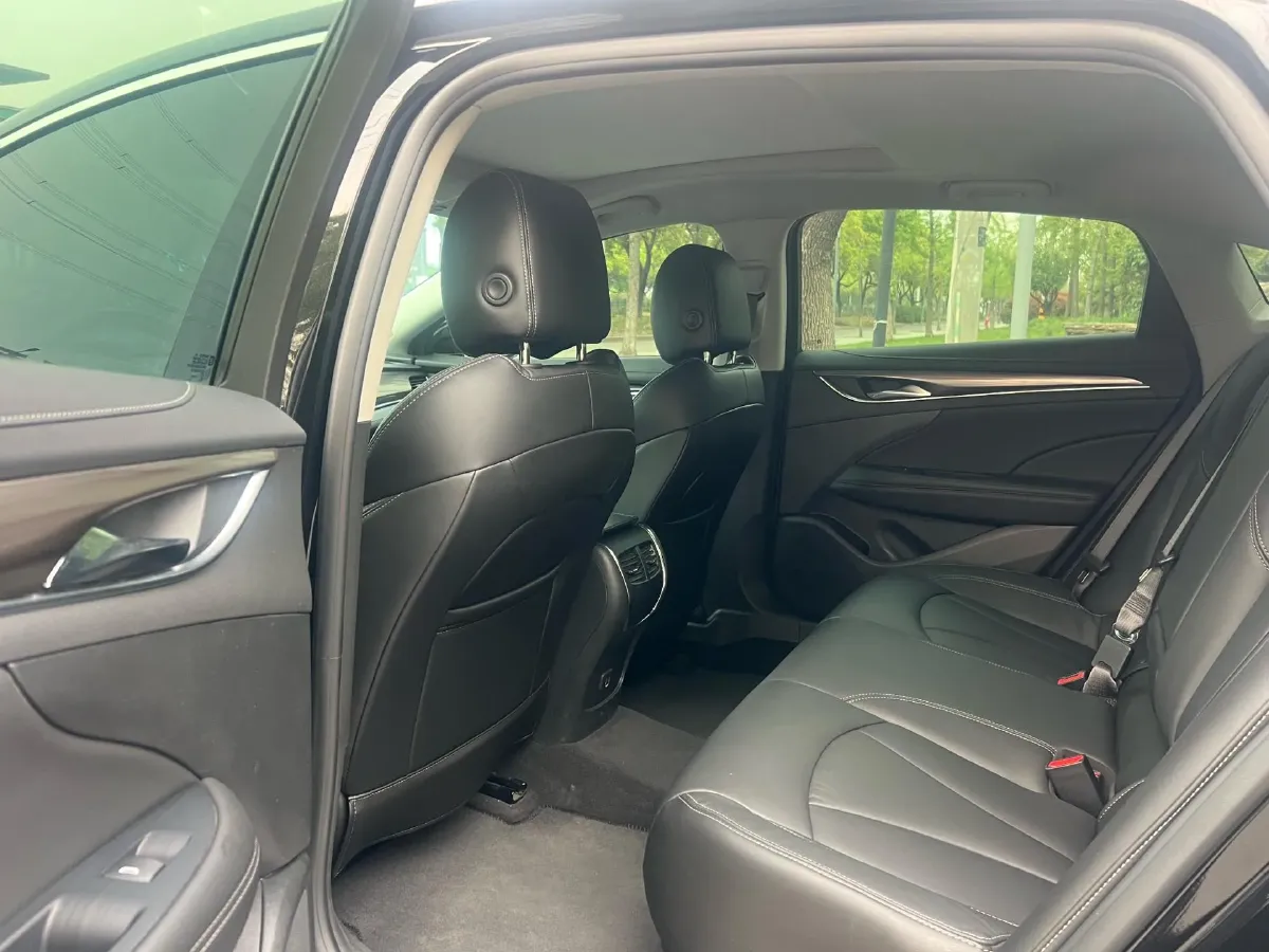 2022 Buick Larcosse 2.0T 237HP L4 9AT,autocango,china used car exporter,china ev exporter,chinese used car exporter,chinese used ev exporter