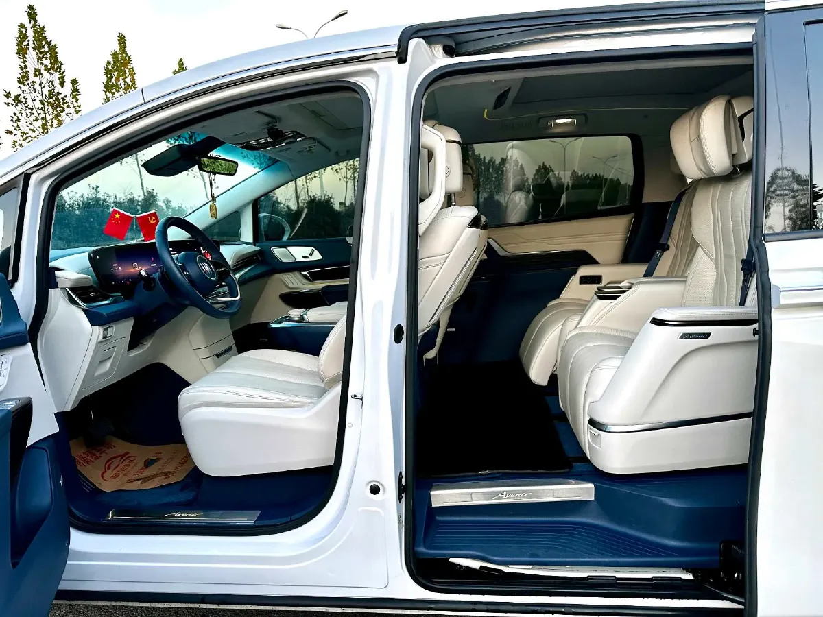 2023 Buick Century 2.0T 237HP L4 9AT,autocango,china used car exporter,china ev exporter,chinese used car exporter,chinese used ev exporter