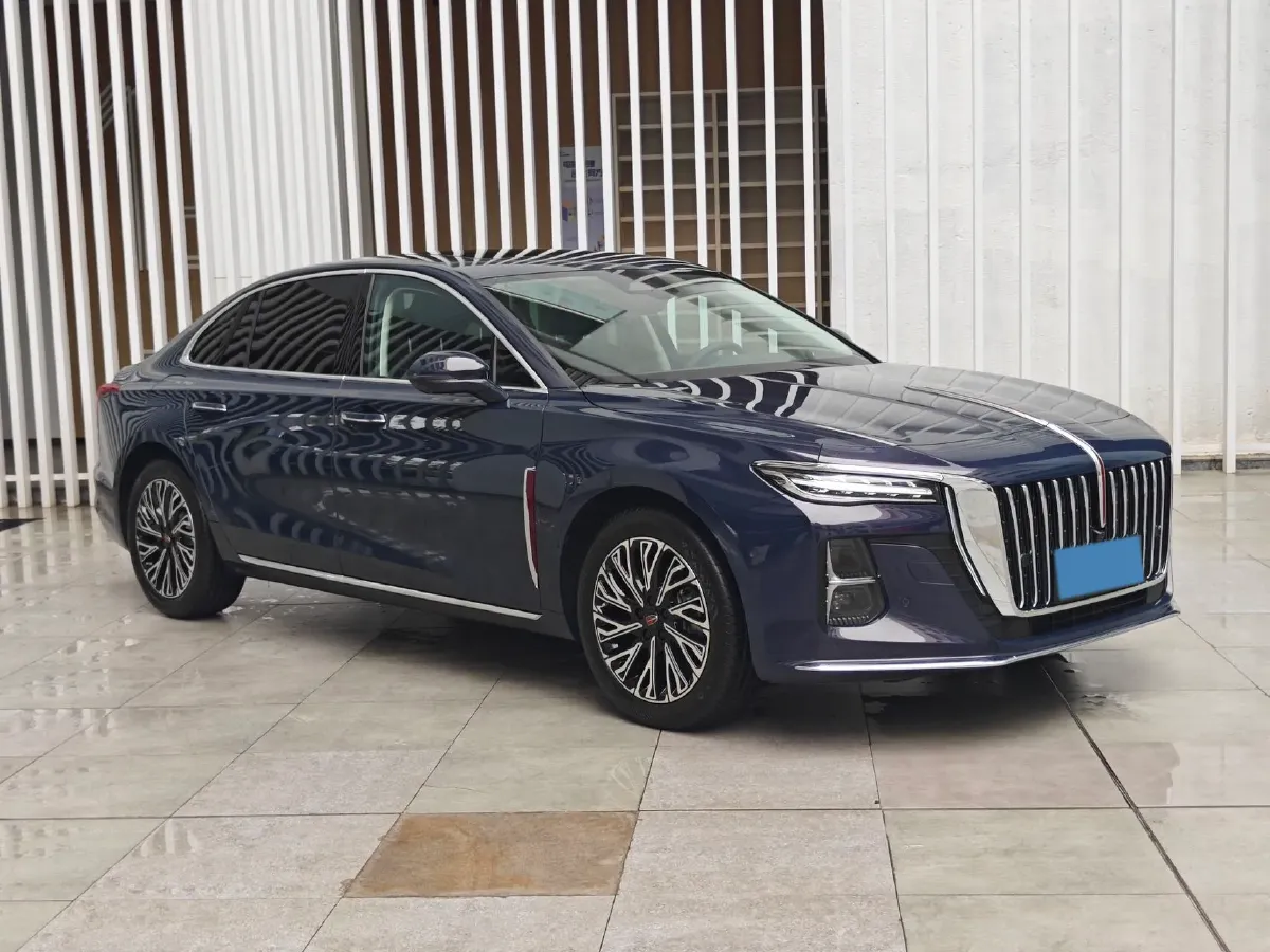 2024 HongQi H5 2.0T 224HP L4 8AT,autocango,china used car exporter,china ev exporter,chinese used car exporter,chinese used ev exporter