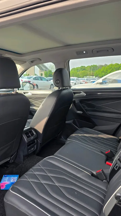 2023 Volkswagen Tiguan L 1.5T 160HP L4 7DCT,autocango,china used car exporter,china ev exporter,chinese used car exporter,chinese used ev exporter