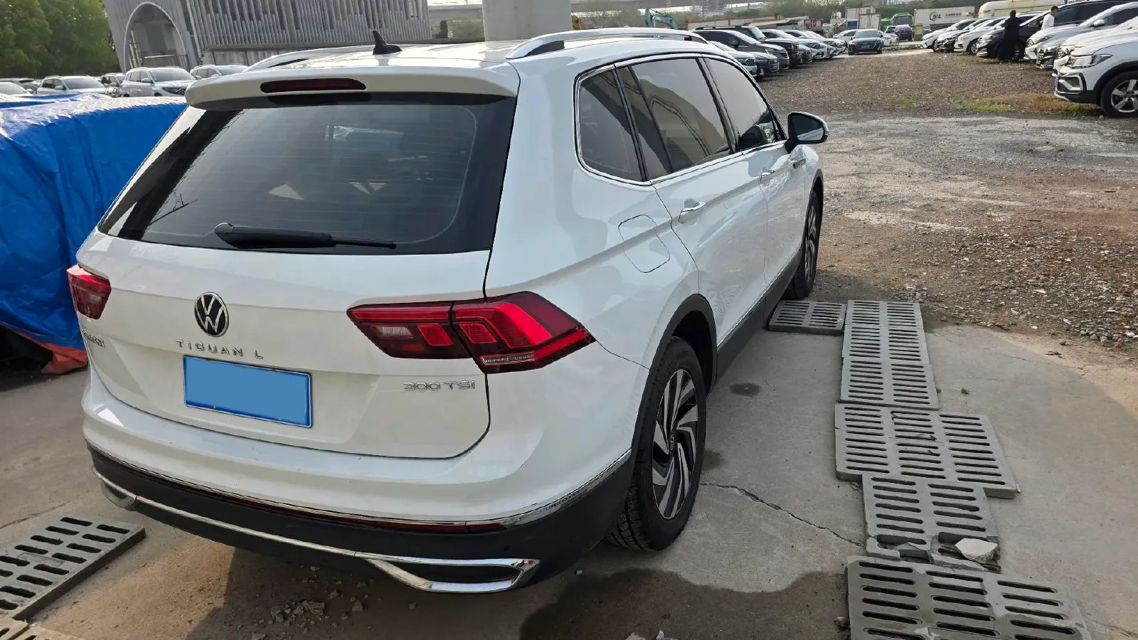 2023 Volkswagen Tiguan L 1.5T 160HP L4 7DCT,autocango,china used car exporter,china ev exporter,chinese used car exporter,chinese used ev exporter