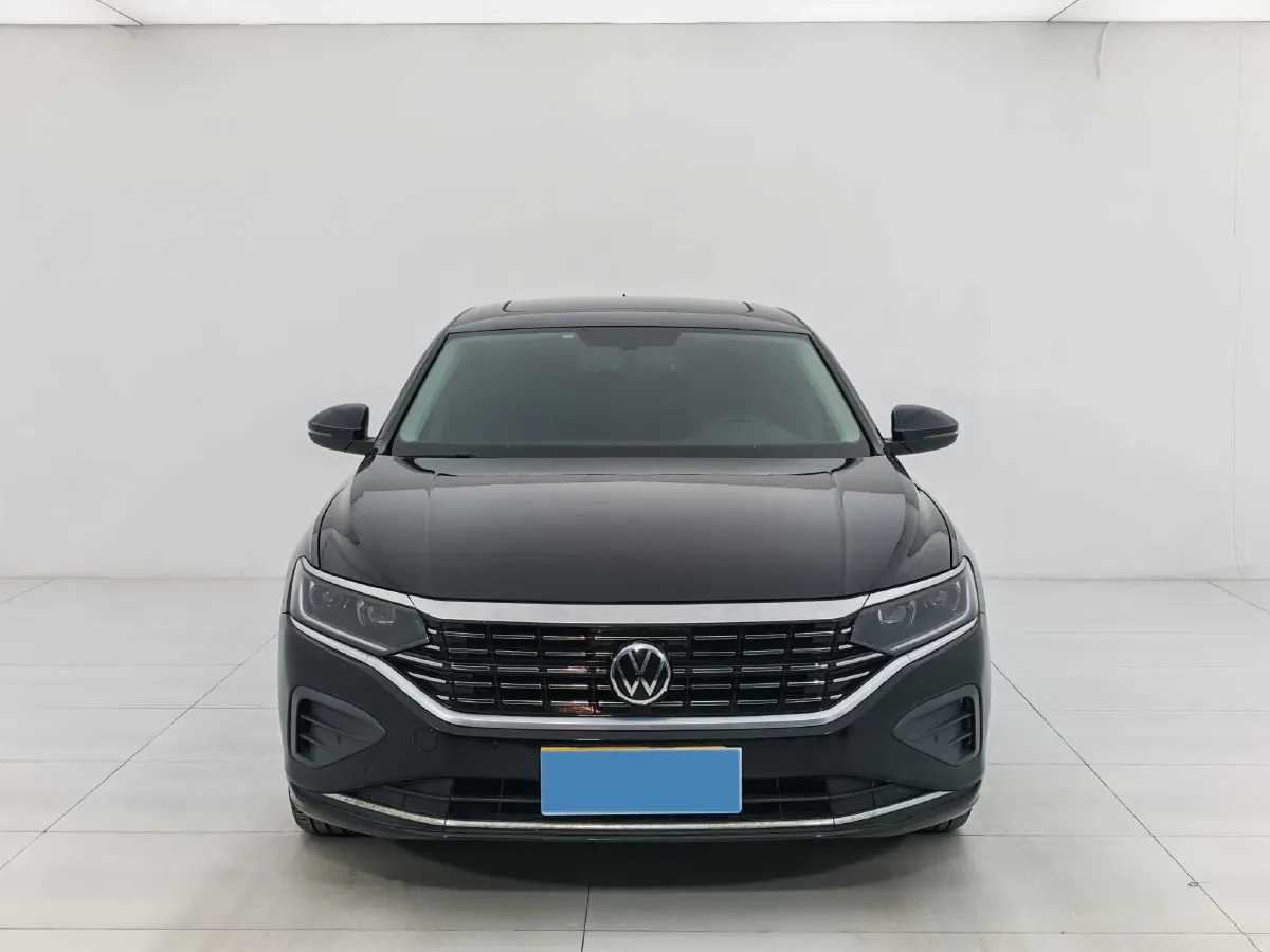 2024 Volkswagen Passat 2.0T 220HP L4 7DCT,autocango,china used car exporter,china ev exporter,chinese used car exporter,chinese used ev exporter