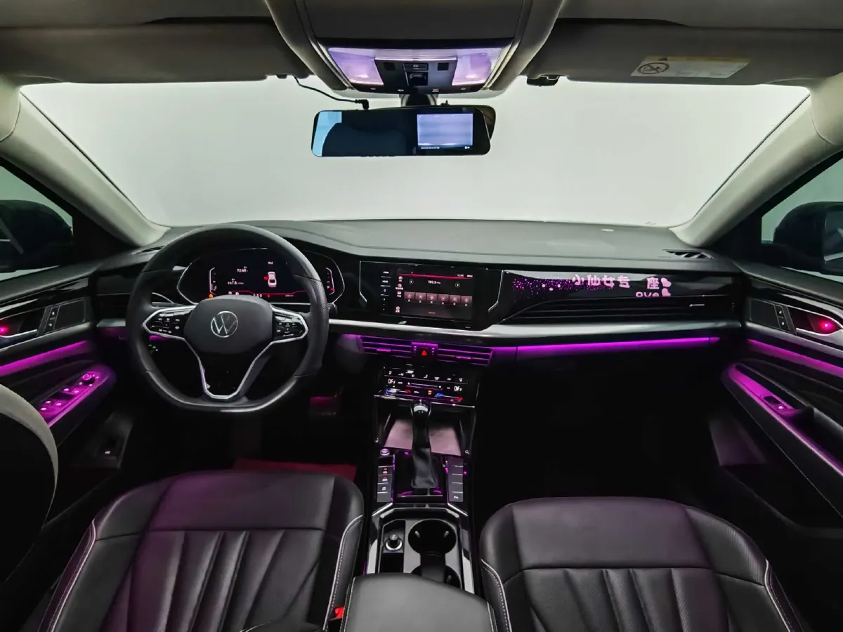 2024 Volkswagen Passat 2.0T 220HP L4 7DCT,autocango,china used car exporter,china ev exporter,chinese used car exporter,chinese used ev exporter