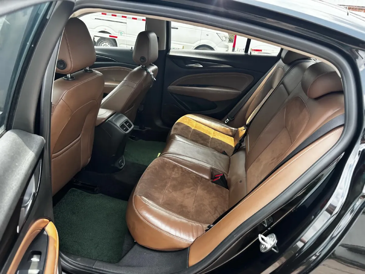 2019 Buick Regal 1.5T 170HP L4 9AT,autocango,china used car exporter,china ev exporter,chinese used car exporter,chinese used ev exporter