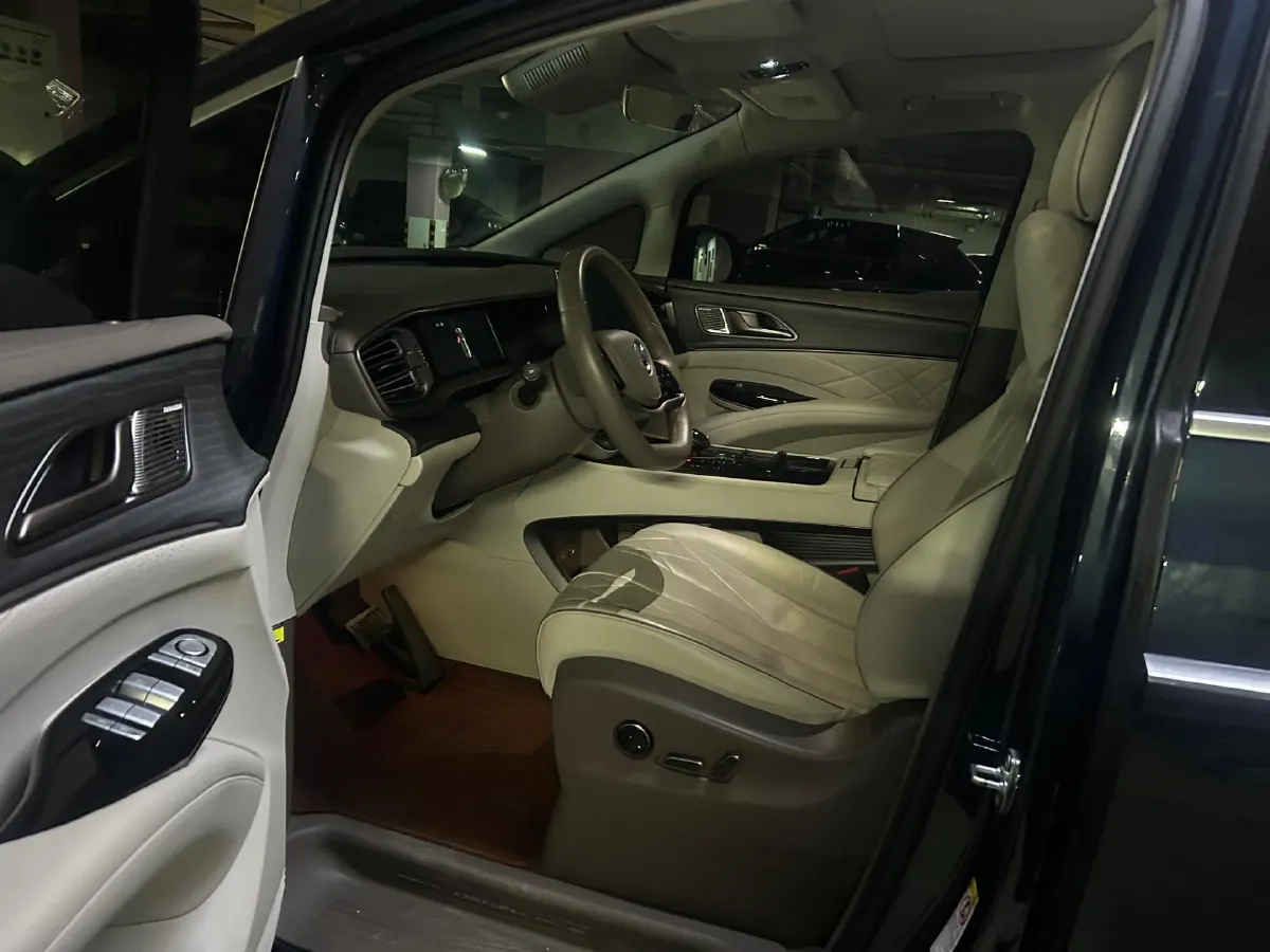 2022 Mercedes-Benz GLC Class 2.0T 197HP L4 9AT,autocango,china used car exporter,china ev exporter,chinese used car exporter,chinese used ev exporter