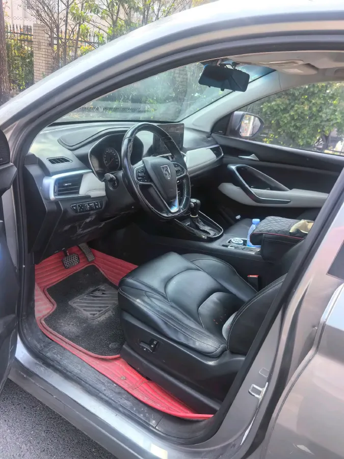 2018 BaoJun 530 1.5T 150HP L4 6DCT,autocango,china used car exporter,china ev exporter,chinese used car exporter,chinese used ev exporter