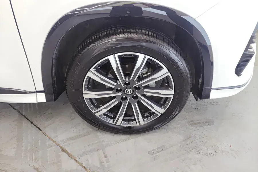 2024 ChangAn CS75 Plus 1.5T 188HP L4 8AT,autocango,china used car exporter,china ev exporter,chinese used car exporter,chinese used ev exporter