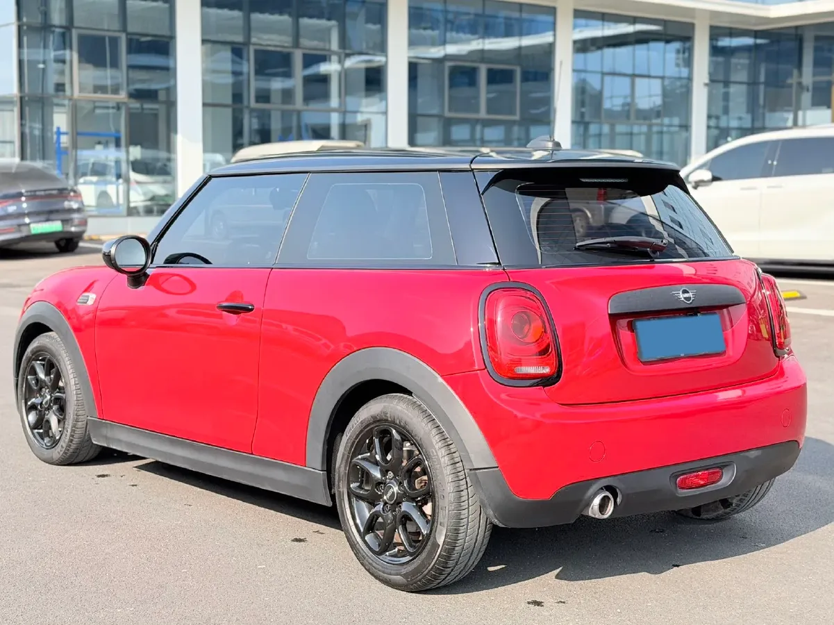 2020 MINI MINI 1.5T 102HP L3 7DCT,autocango,china used car exporter,china ev exporter,chinese used car exporter,chinese used ev exporter