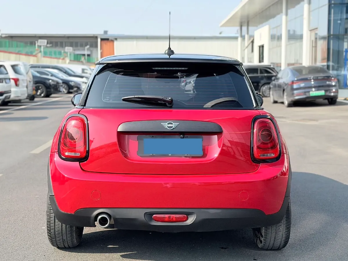 2020 MINI MINI 1.5T 102HP L3 7DCT,autocango,china used car exporter,china ev exporter,chinese used car exporter,chinese used ev exporter
