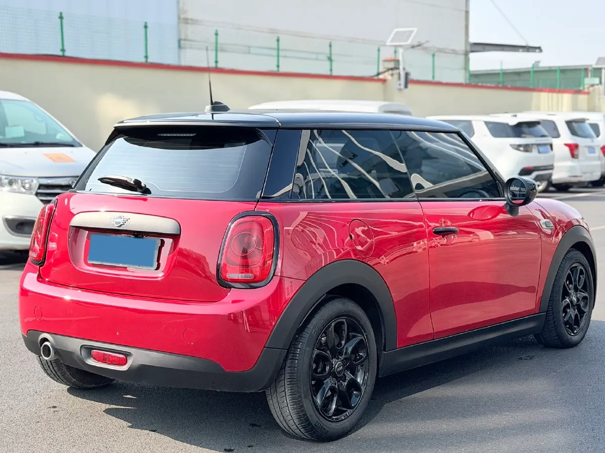 2020 MINI MINI 1.5T 102HP L3 7DCT,autocango,china used car exporter,china ev exporter,chinese used car exporter,chinese used ev exporter