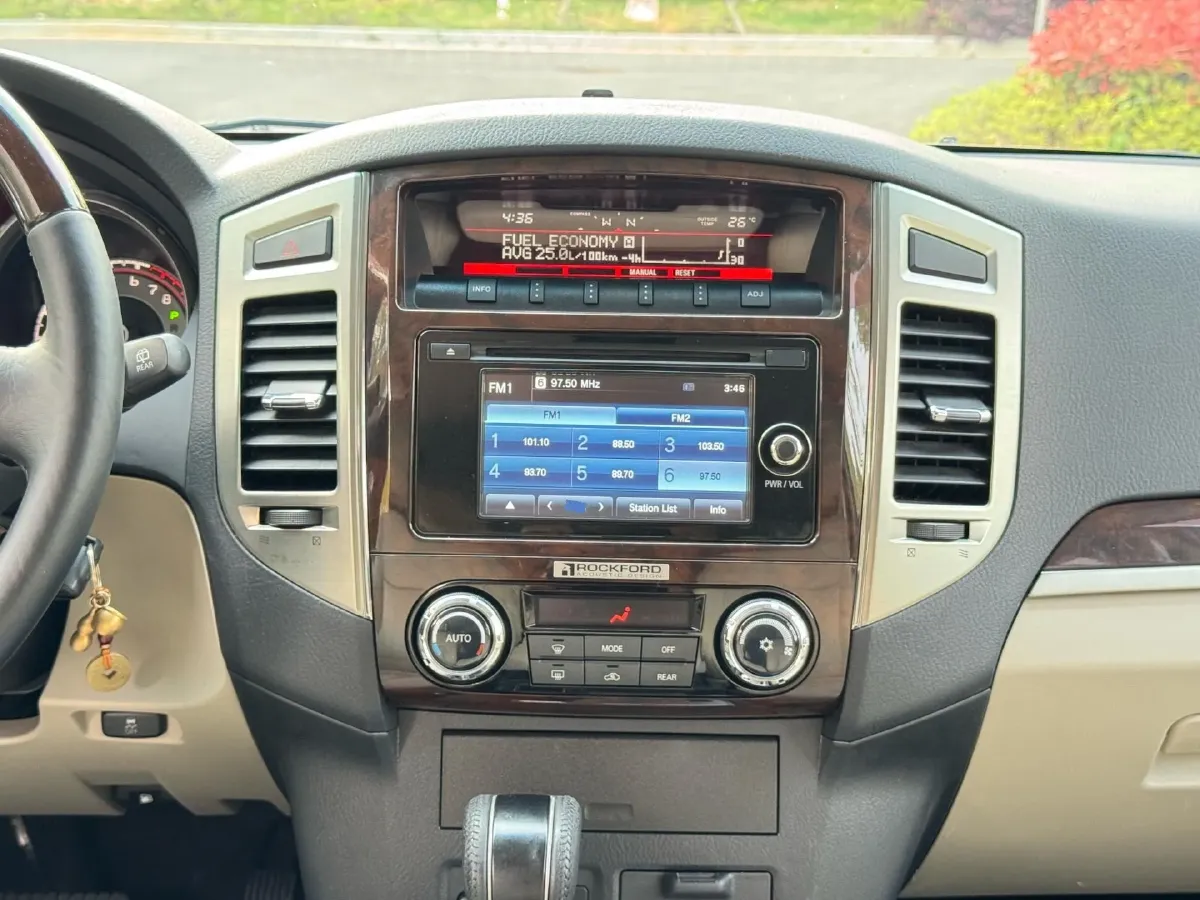 2017 Honda Jade 1.8L 141HP L4 5AT,autocango,china used car exporter,china ev exporter,chinese used car exporter,chinese used ev exporter