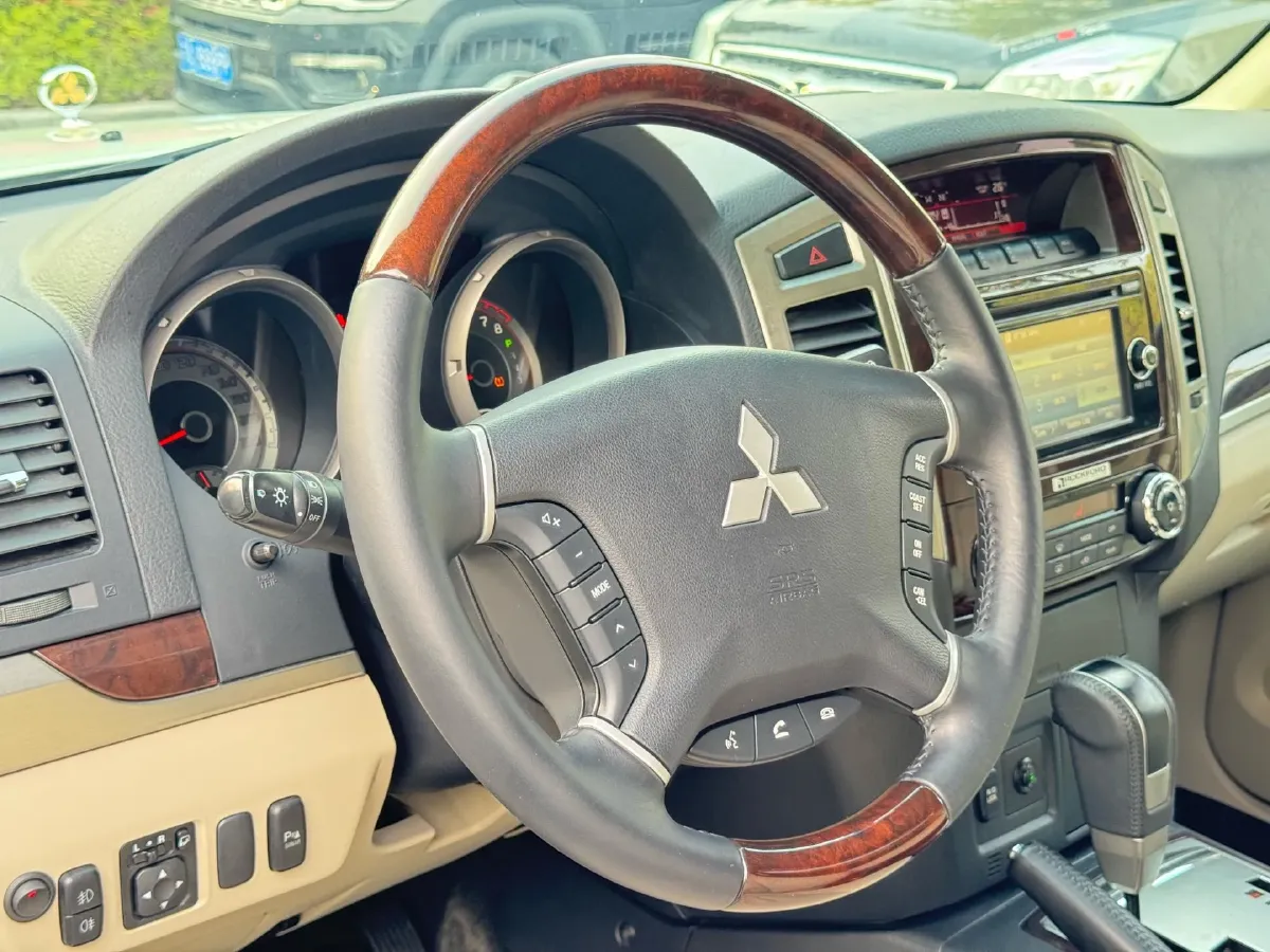 2017 Honda Jade 1.8L 141HP L4 5AT,autocango,china used car exporter,china ev exporter,chinese used car exporter,chinese used ev exporter