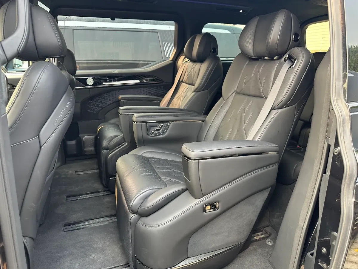 2024 Zeekr 009 BEV 108KWH,autocango,china used car exporter,china ev exporter,chinese used car exporter,chinese used ev exporter